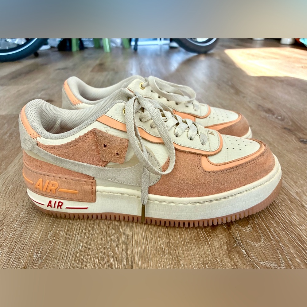 Nike Air Force 1 Shadow 'Sisterhood' Orange White Women’s Shoes Size US8.5 EU40 - Picture 1 of 11